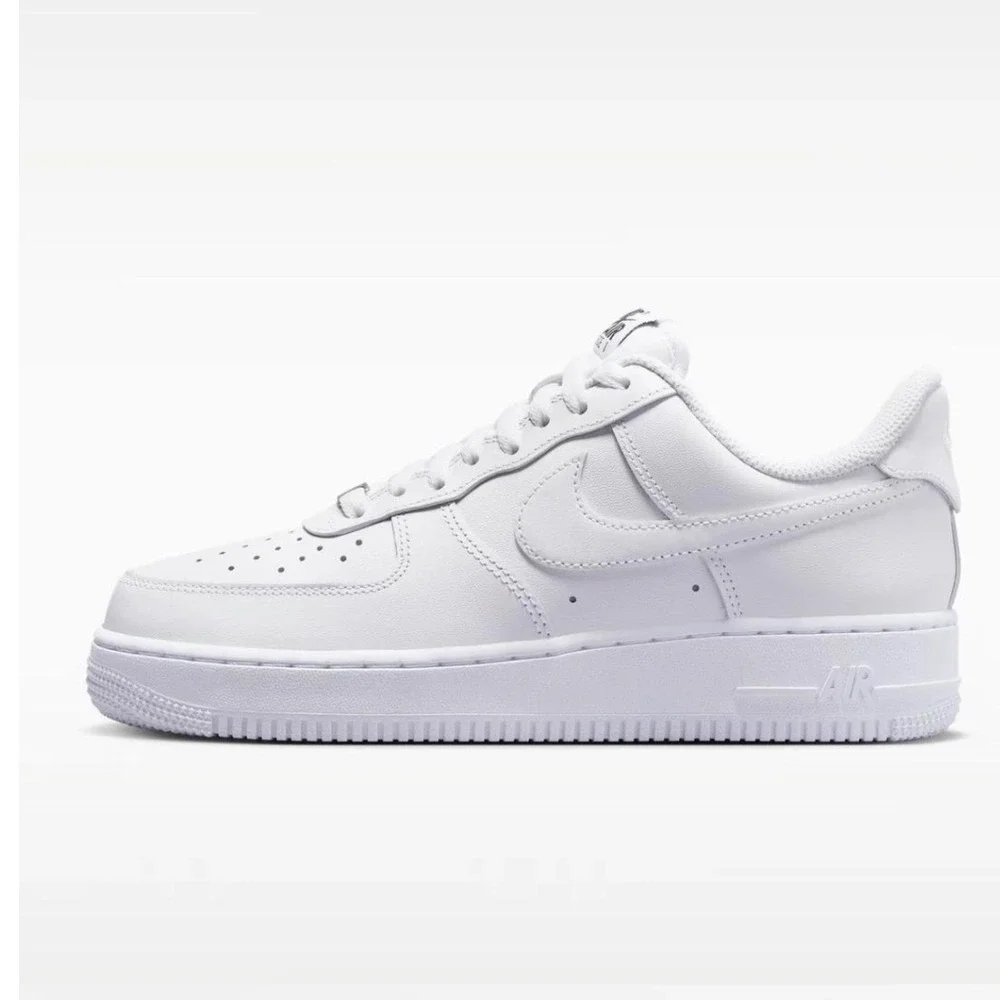 Nike Air Force 1 Low White Leather Sneakers Size 7.5